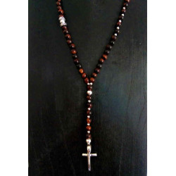 Collier pendentif croix en céramique et perles