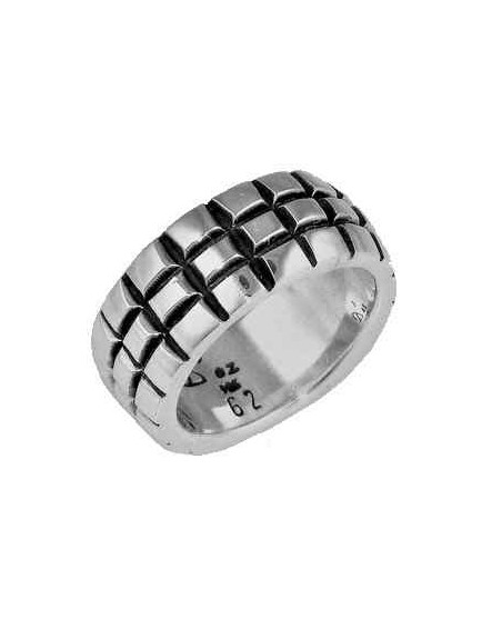 Bague sculptée avec carrés