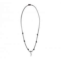 Collier cuir avec un pendentif original - le clou