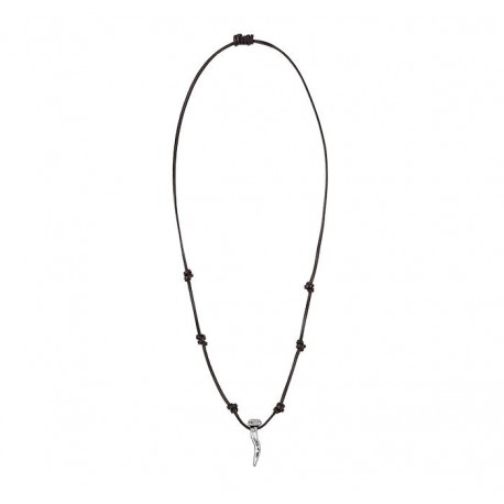 Collar para hombre de cuero con clavo